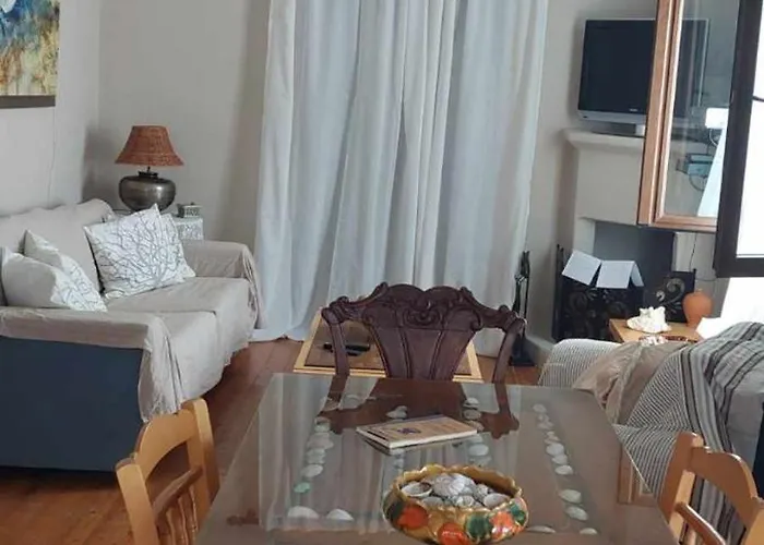 Venetia's Apartmán Ierissós