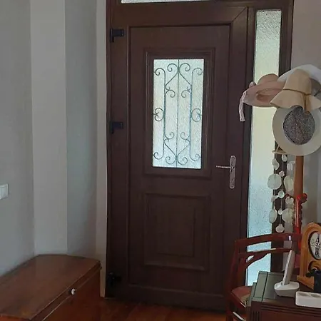 Venetia's Apartment *
